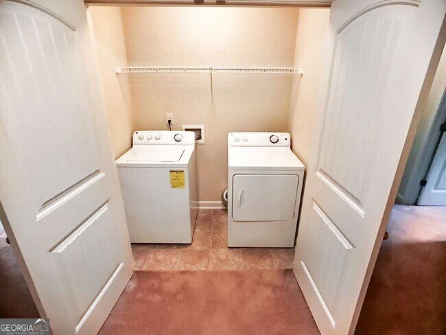 Building Photo - 206 Madison Ave