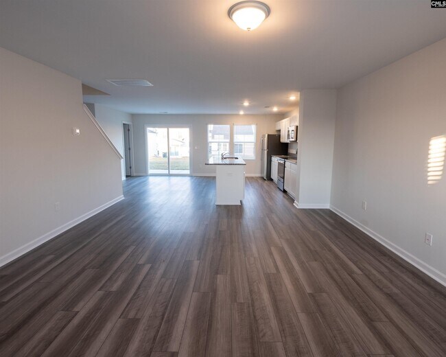 Building Photo - 3024 Hallsdale Dr