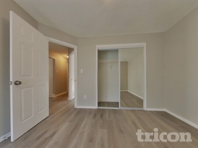 Building Photo - 2942 Mallorn Way