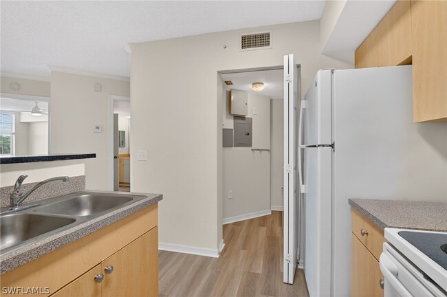 Building Photo - 8754 River Homes Lane