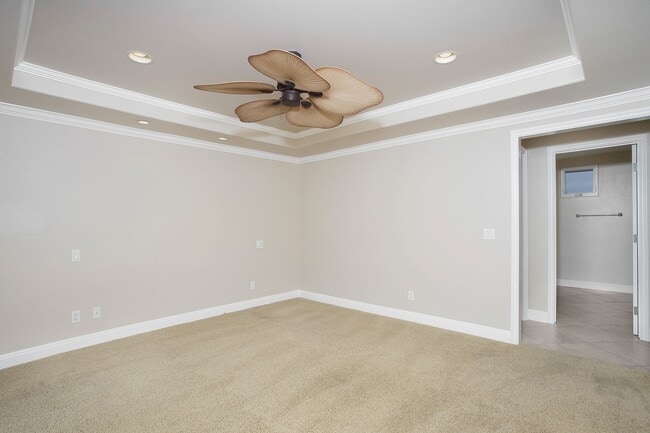 Building Photo - 218 Highland St