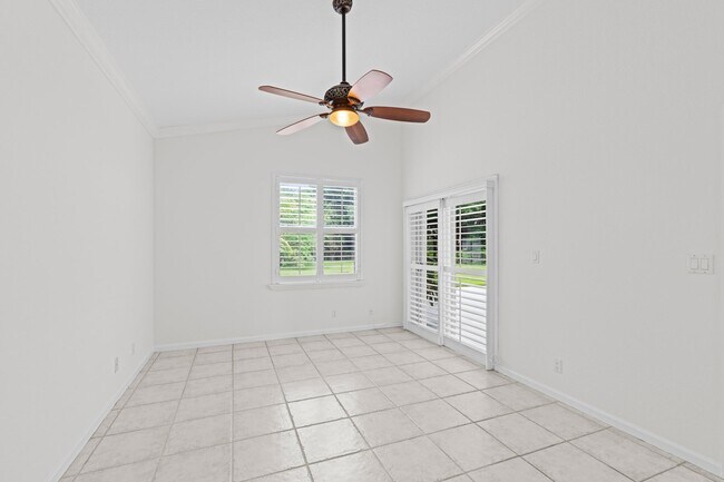 Building Photo - 7568 Eagle Point Dr