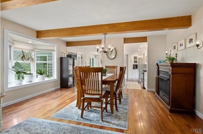 Building Photo - 2943 Lumbard Rd