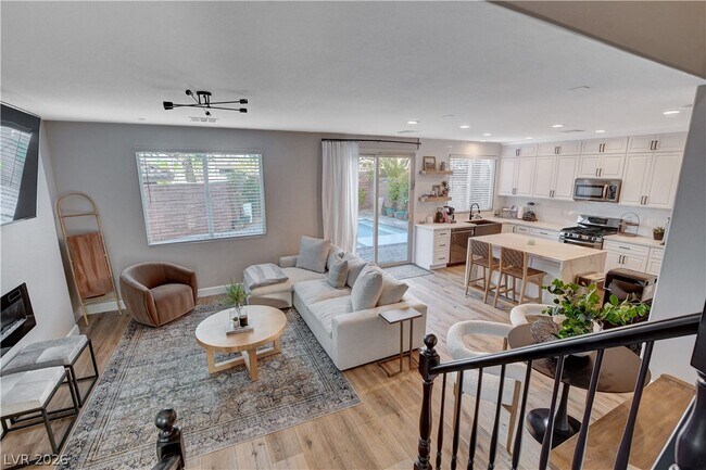 Building Photo - 10400 Raining Sky St