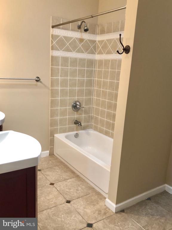 Building Photo - 3418 E Baltimore St