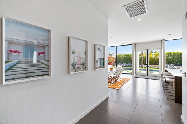 Building Photo - 57572 Salida del Sol