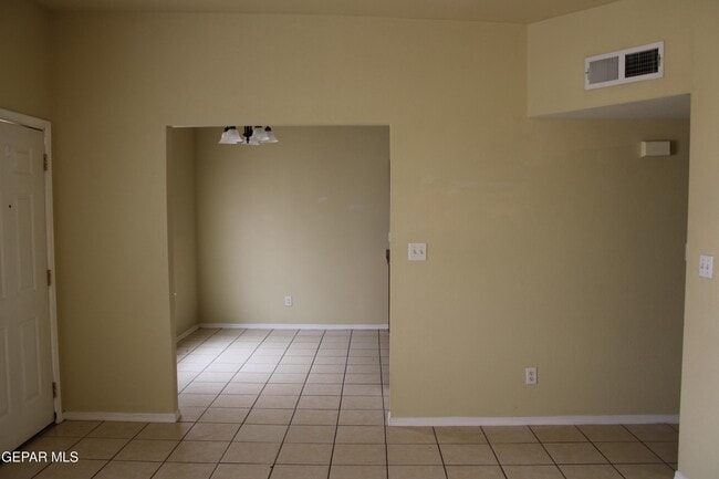 Building Photo - 8421 Mercury St