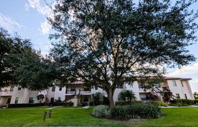 Building Photo - 21362 Juego Cir