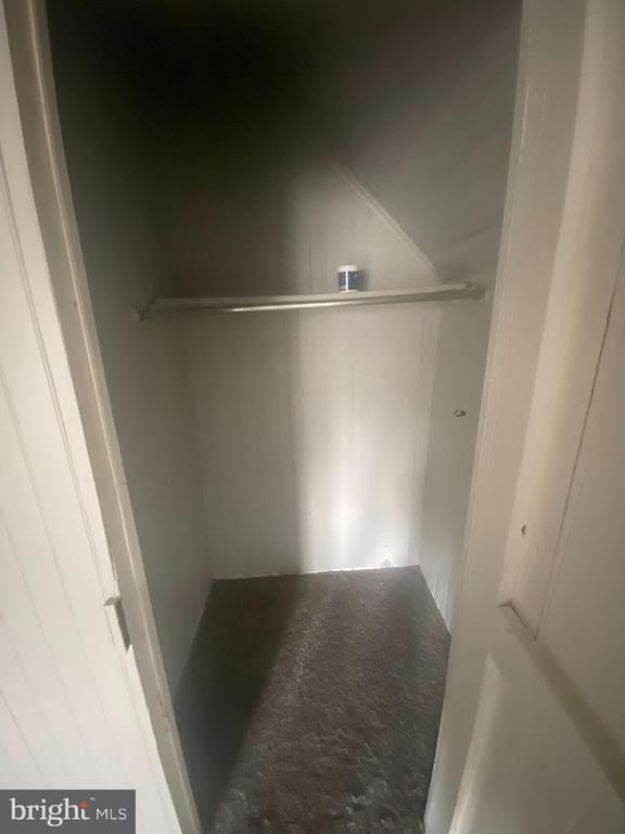 Building Photo - 623 Madison Ave