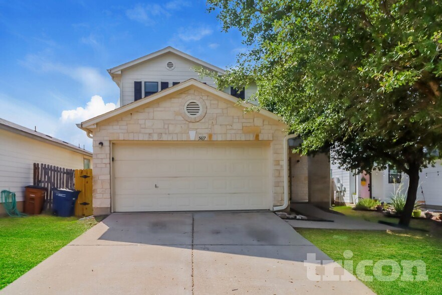 Primary Photo - 5617 Victory Gallop Dr