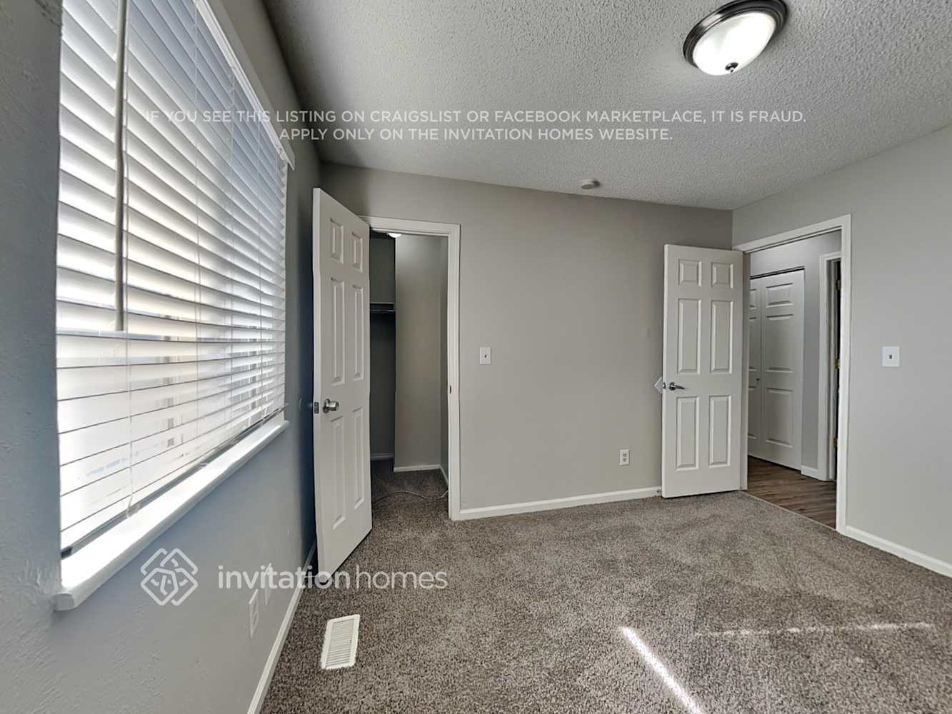 Building Photo - 3204 W 135th Ave