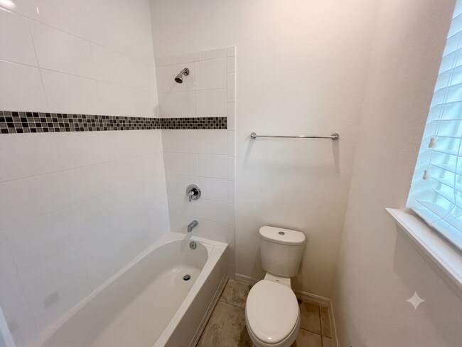 Building Photo - 9313 Tyrella Pine Trail