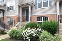 Building Photo - 1260 Evergreen Ave