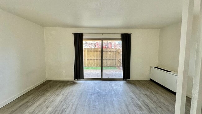 Building Photo - 3423 Madison Ave