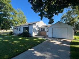 Building Photo - 3505 Schroeder Dr