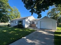 Building Photo - 3505 Schroeder Dr