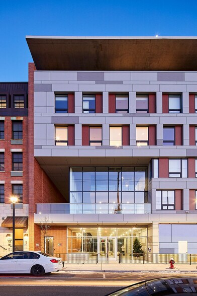 Building Photo - 1b Marshall Dr