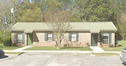 Building Photo - 598 Hartley St