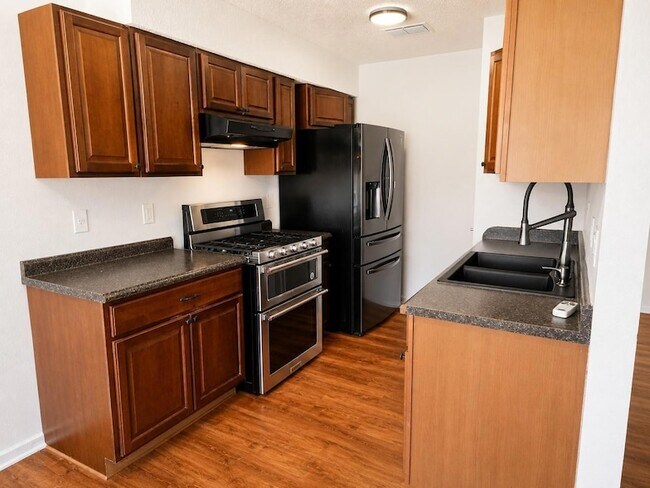 Building Photo - 4714 Lambs Ln