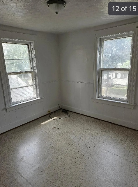 Building Photo - 195 Roycroft Dr