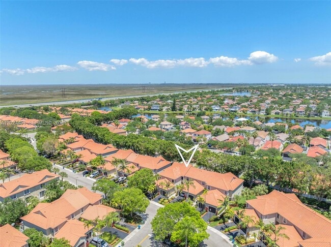 Building Photo - 800 Sorrento Dr