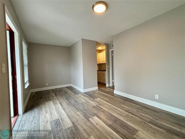 Building Photo - 505 N J St