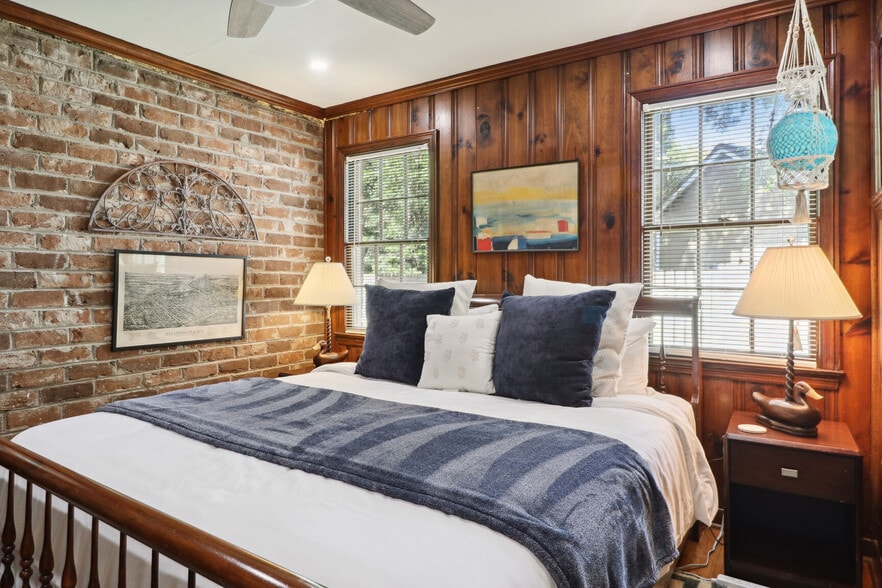 Building Photo - 1616 Skidaway Rd