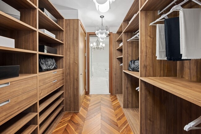 Building Photo - 300 International Drive