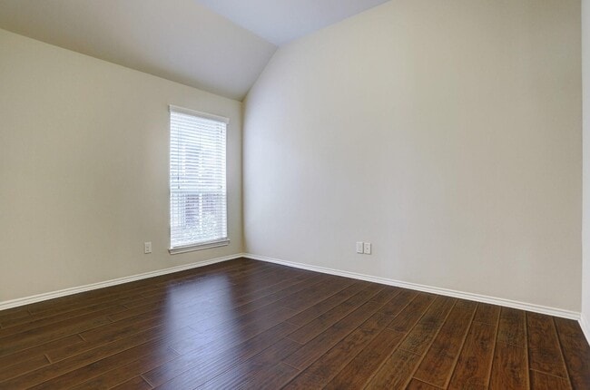 Building Photo - 26323 Crystal Cove Ln