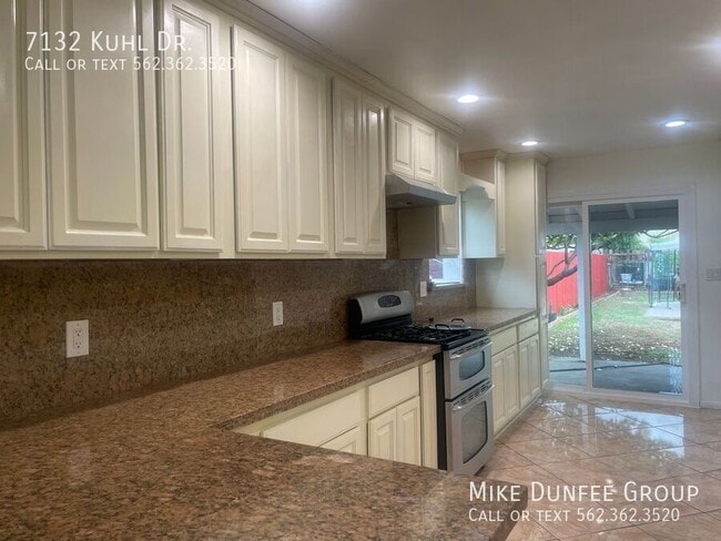 Building Photo - 7132 Kuhl Dr