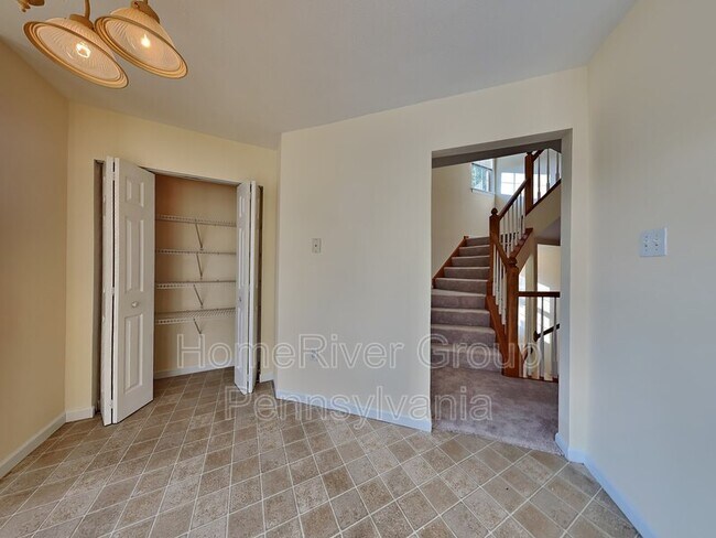 Building Photo - 301 Fairfax Dr