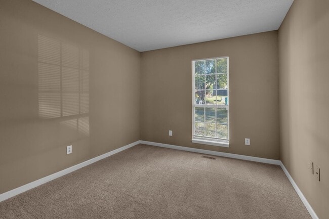 Building Photo - 1409 Aaronwood Dr