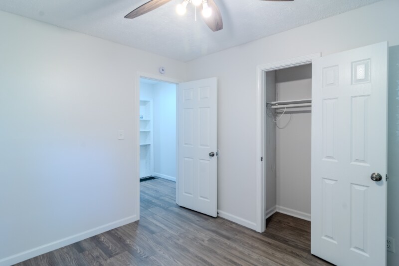 Building Photo - 317 Community Dr