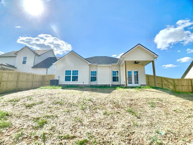 Building Photo - 421 Ayden Ln