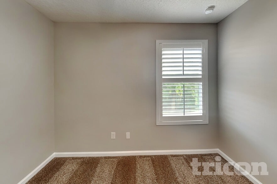 Building Photo - 99 Mission Trace Dr