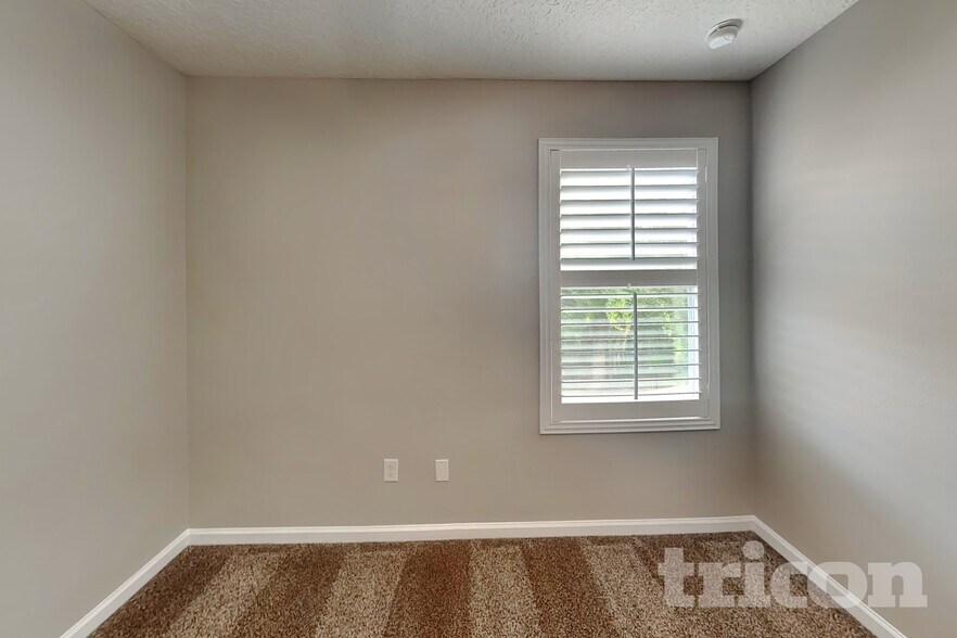Building Photo - 99 Mission Trace Dr