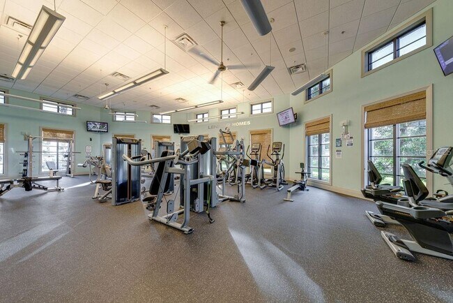 Building Photo - 9327 Sommerset Hills Dr