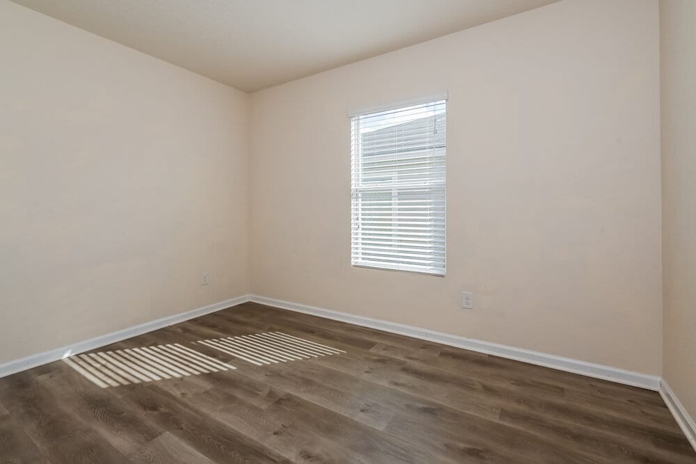 Building Photo - 1944 Rock Springs Way