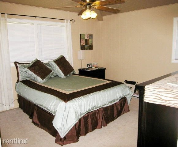 Building Photo - 4 br, 3 bath House - 4910 44th Street