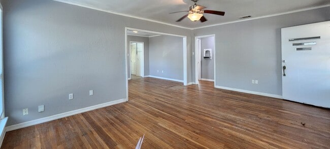 Building Photo - 3/1.5/2 DETACHED GARAGE - GREAT HOME IN TECH TERRACE