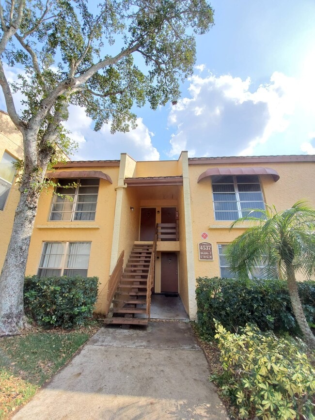 Building Photo - 4537 Treehouse Ln