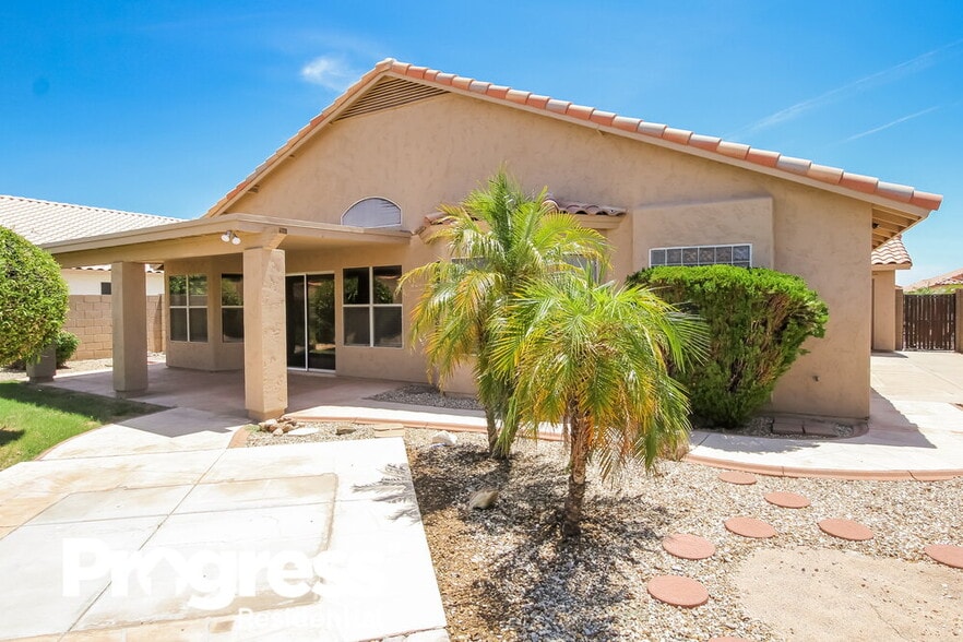 Building Photo - 9658 W Potter Dr