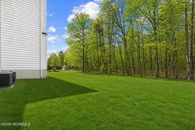 Building Photo - 8 Connor Dr