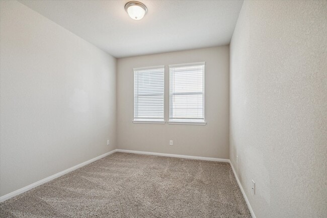 Building Photo - 1806 La Magnolia Dr