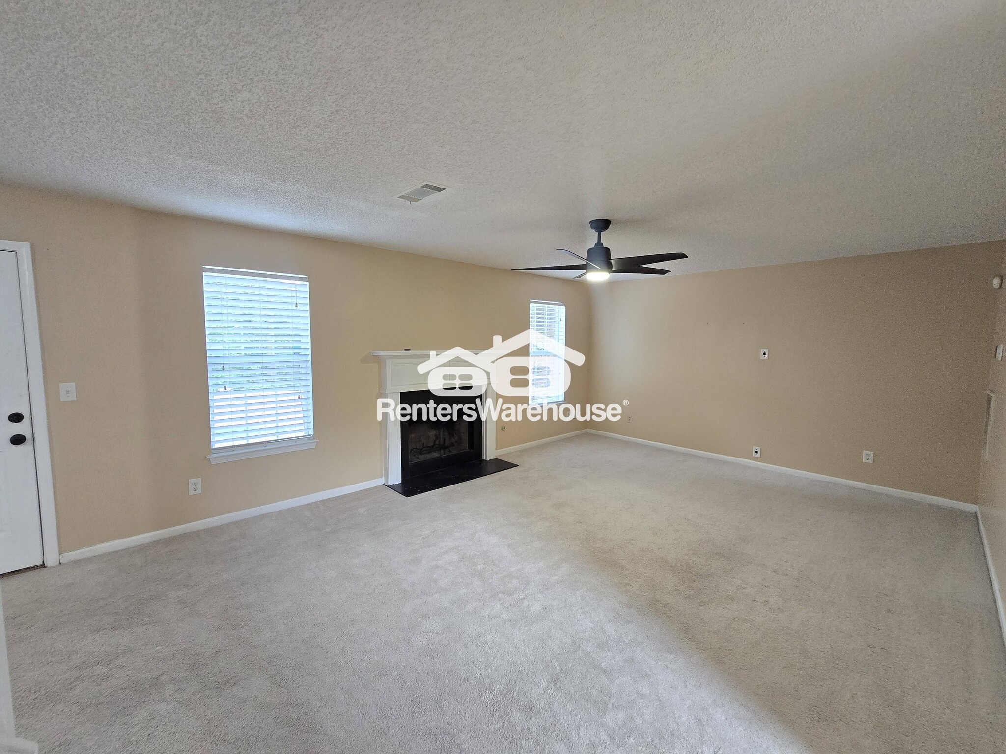 Building Photo - 1576 Rogers Crossing Dr