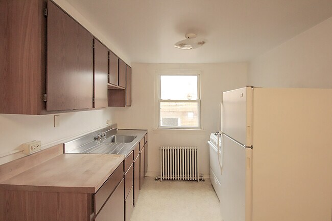 Building Photo - 1211 S. Braddock