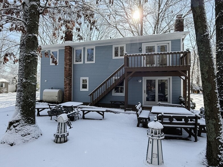 Building Photo - 37 South Ln