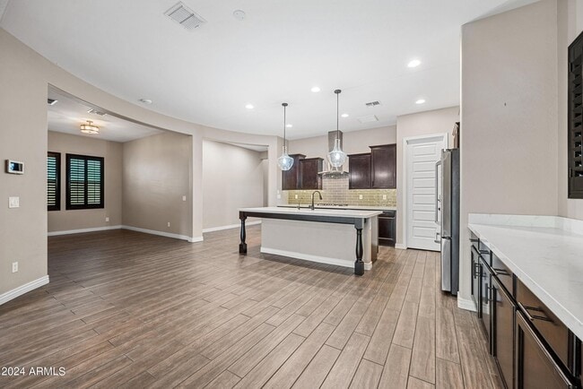 Building Photo - 3258 E Tina Dr