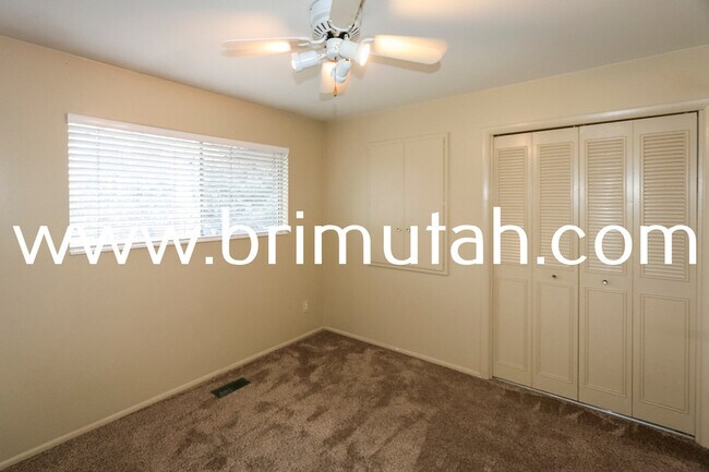 Building Photo - 4717 Naniloa Dr