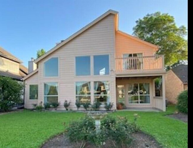 Building Photo - 542 Kingfisher Dr